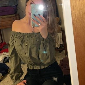 Olive Green Off The Shoulders Shirt💚